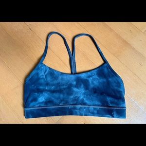 Lululemon Flow Y Nulu Sports Bra